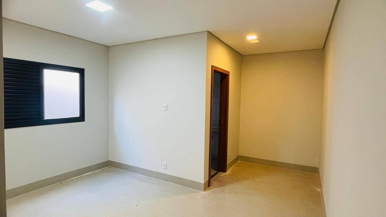 Casa, 3 quartos, 106 m² - Foto 2