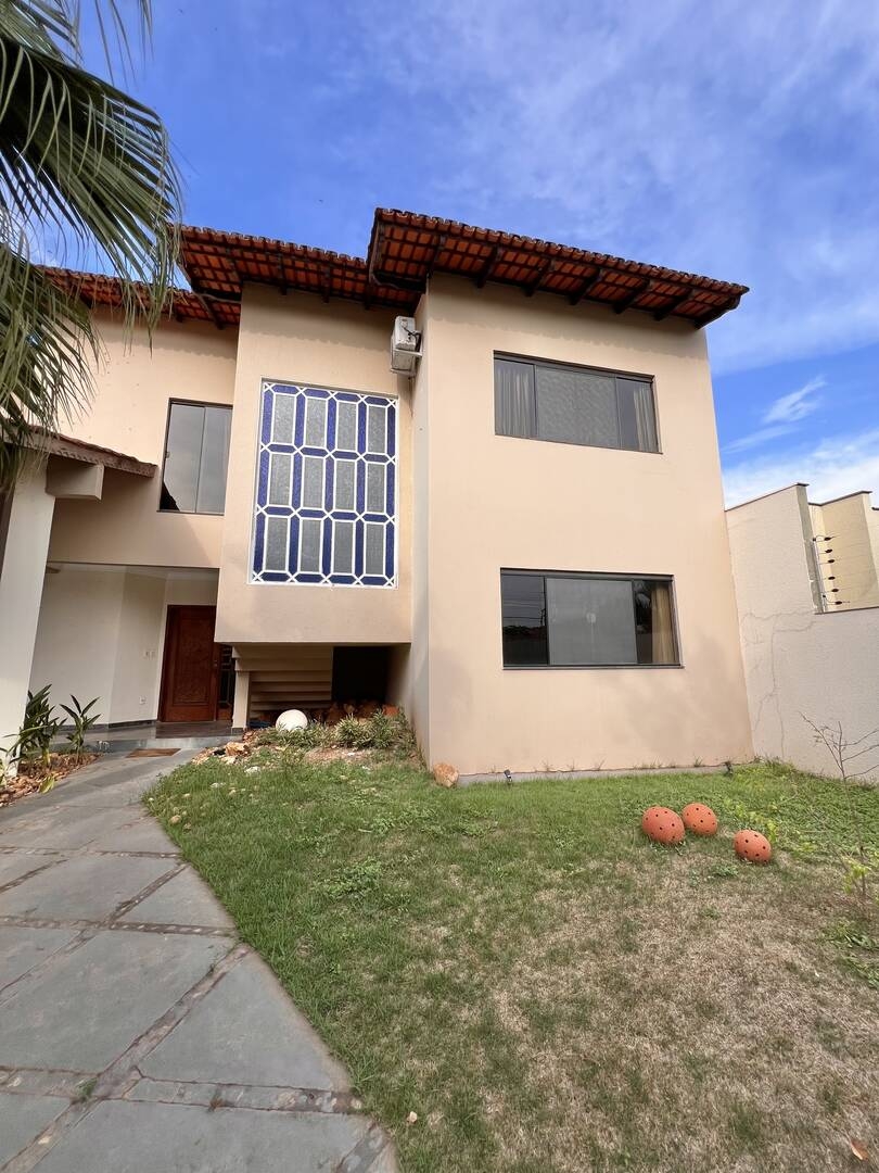 Casa, 4 quartos, 354 m² - Foto 1