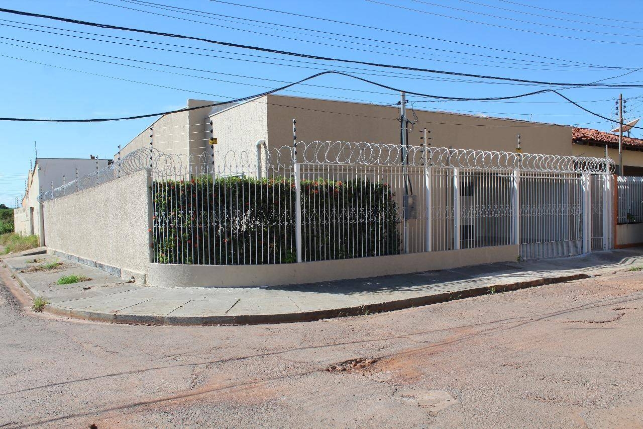 Casa, 3 quartos, 158 m² - Foto 1