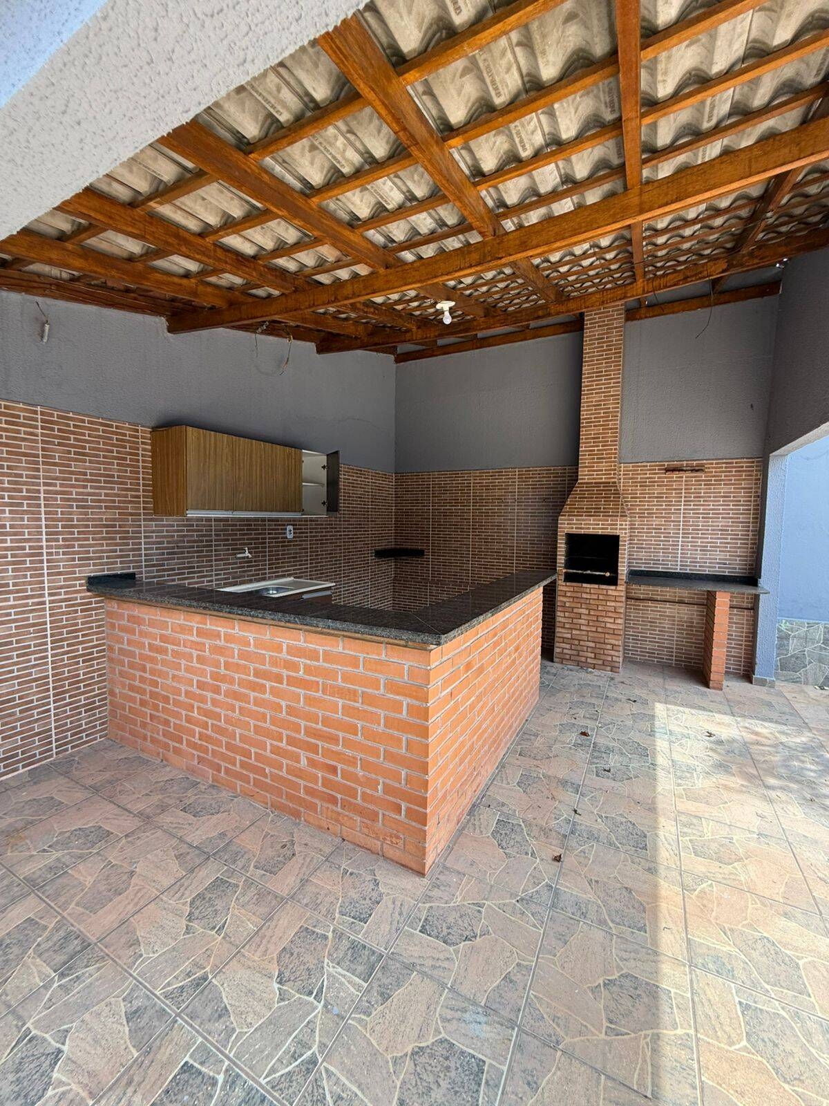 Casa, 3 quartos, 235 m² - Foto 1