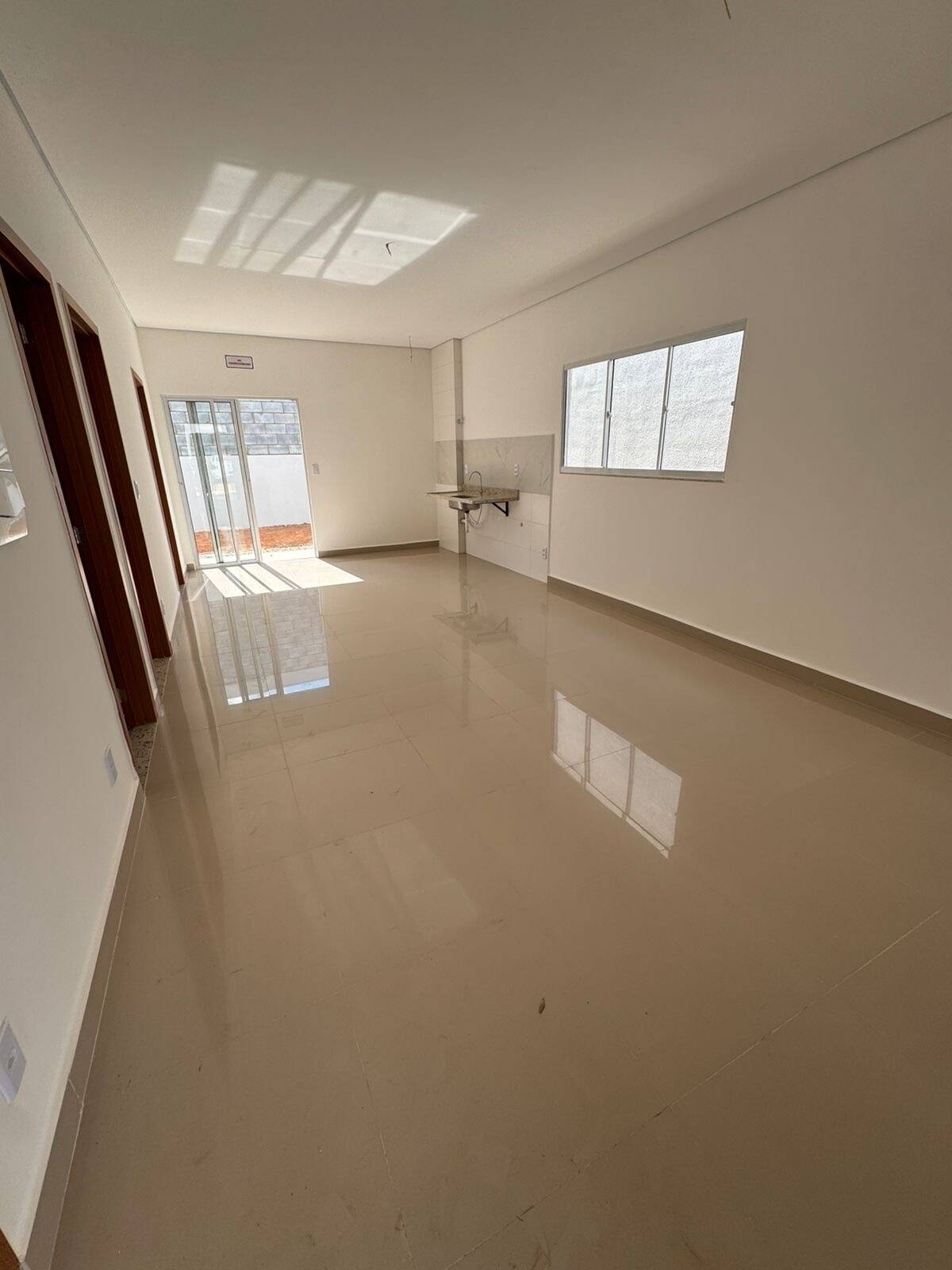 Casa, 3 quartos, 99 m² - Foto 2