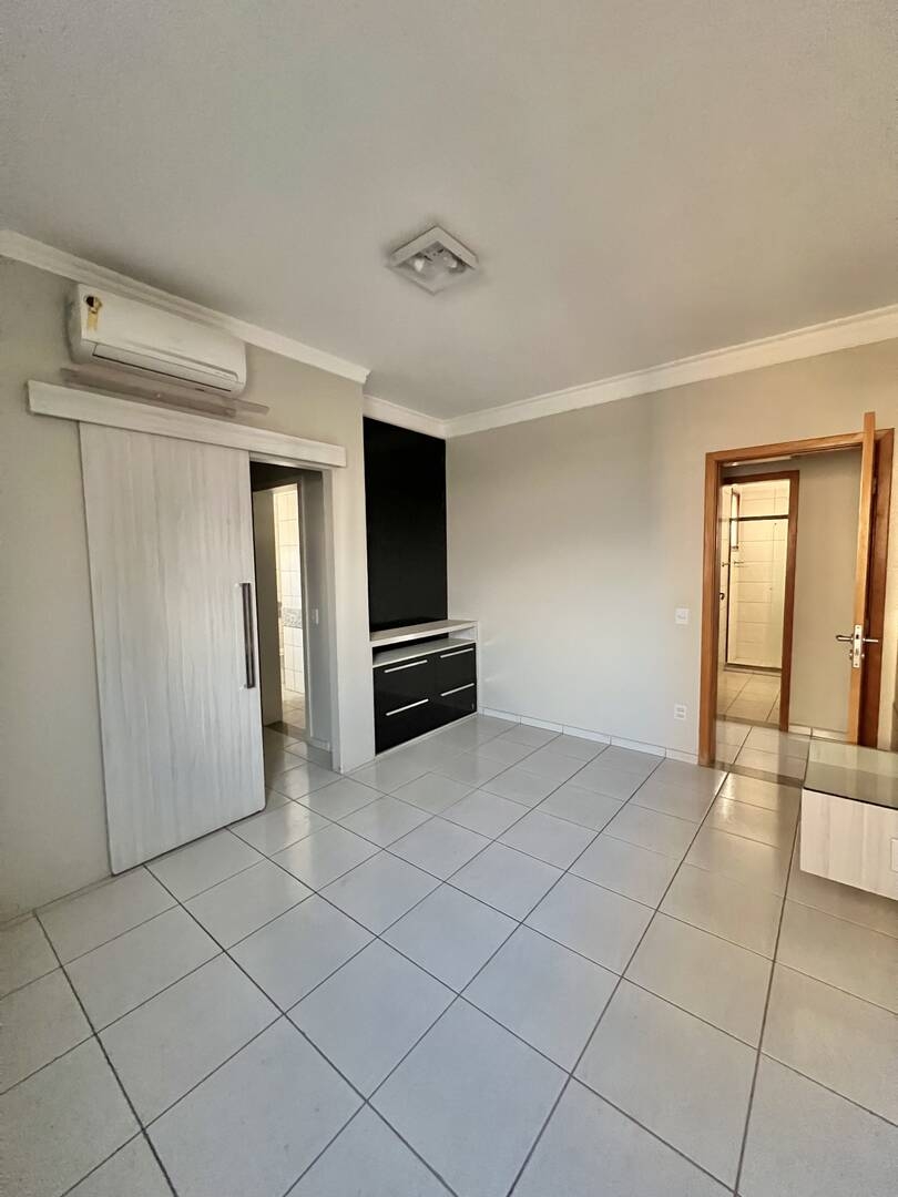 Apartamento, 3 quartos, 148 m² - Foto 2