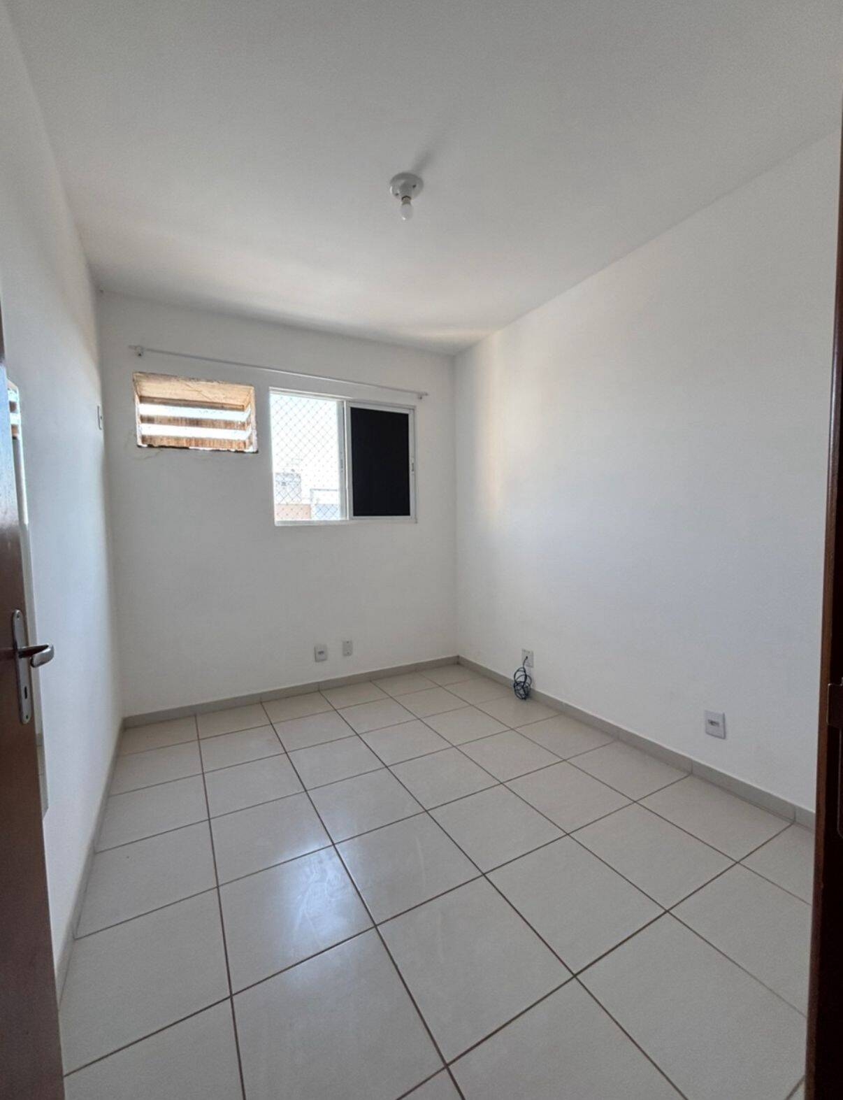 Apartamento, 3 quartos, 76 m² - Foto 2