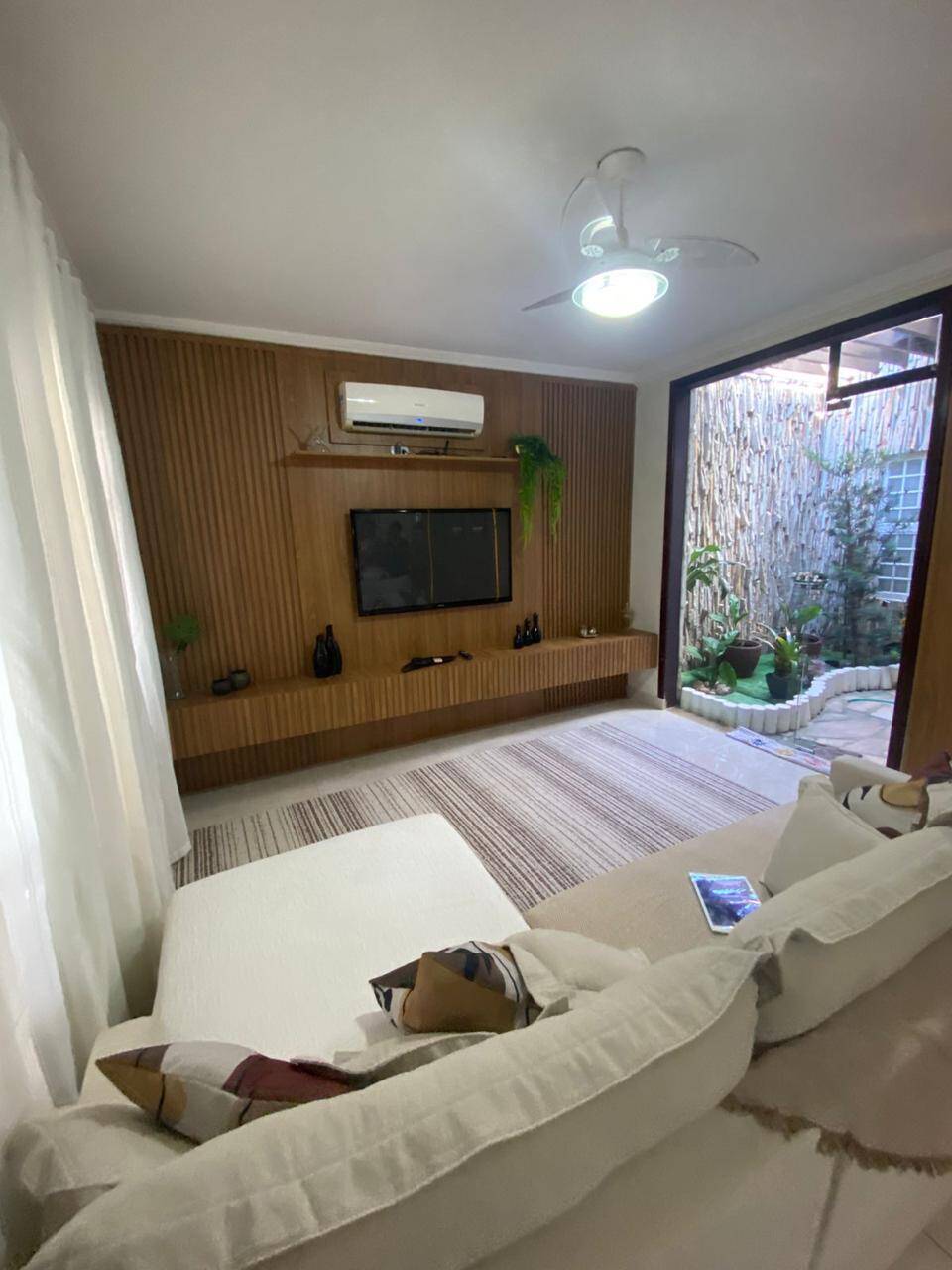 Casa à venda com 3 quartos, 150m² - Foto 2