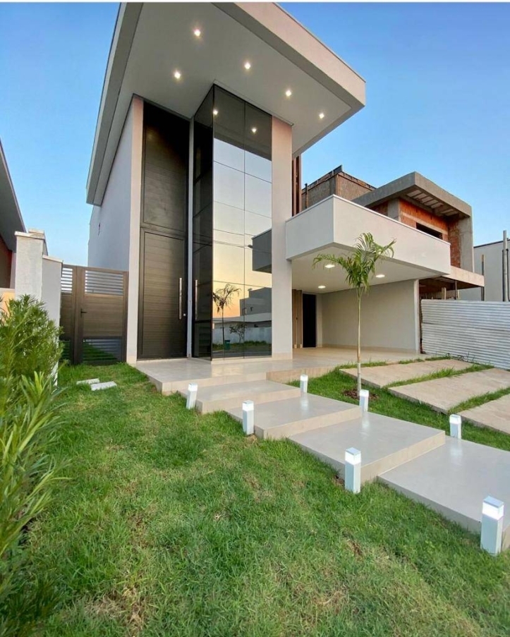 Casa, 3 quartos, 222 m² - Foto 1