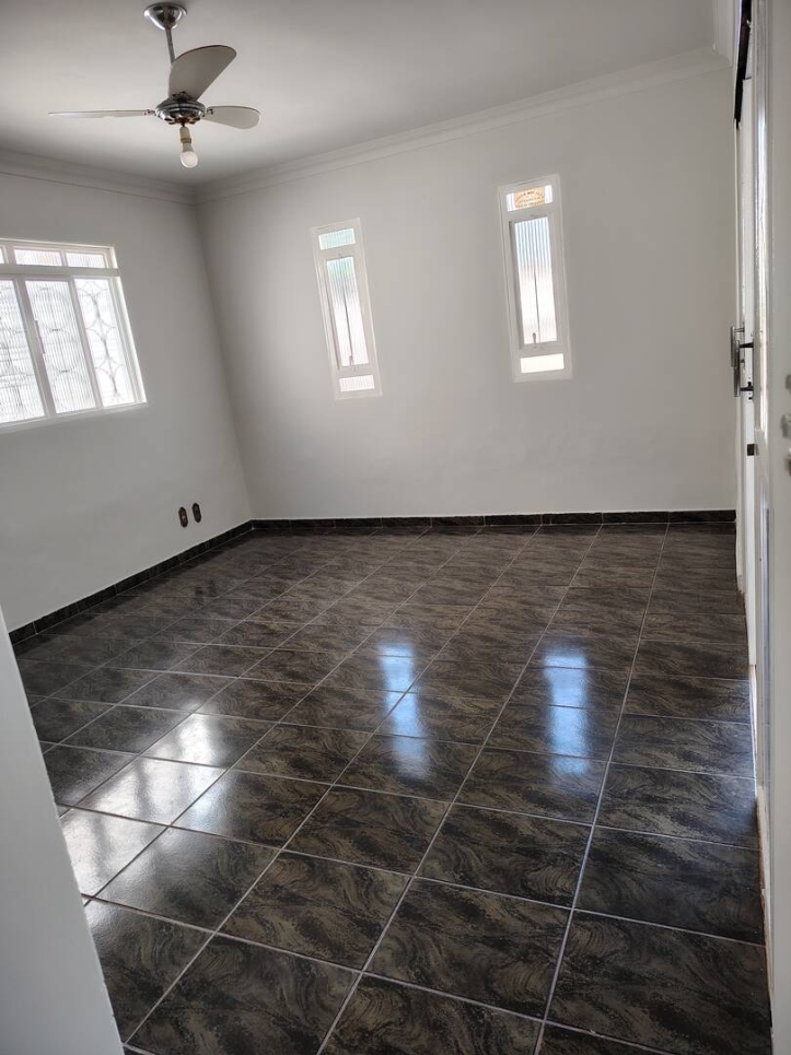 Casa, 4 quartos, 153 m² - Foto 4