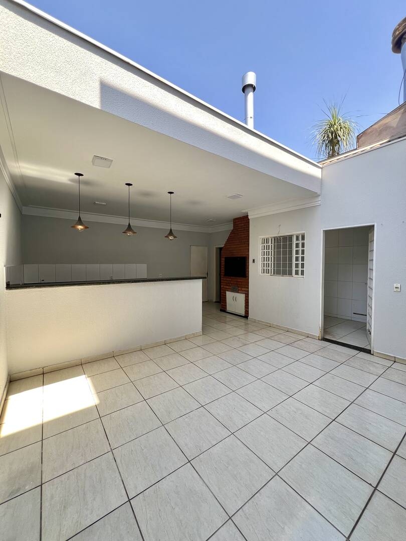 Casa, 3 quartos, 121 m² - Foto 1