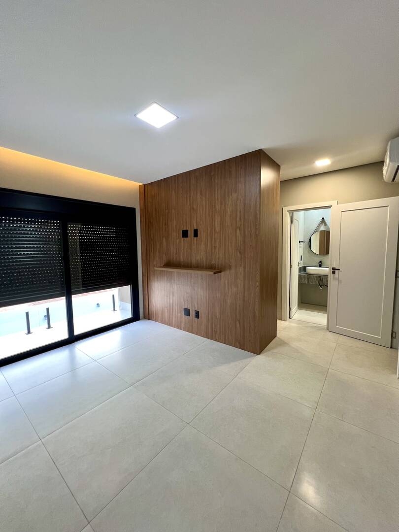 Casa, 3 quartos, 200 m² - Foto 2