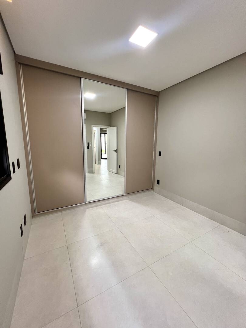 Casa, 3 quartos, 200 m² - Foto 12