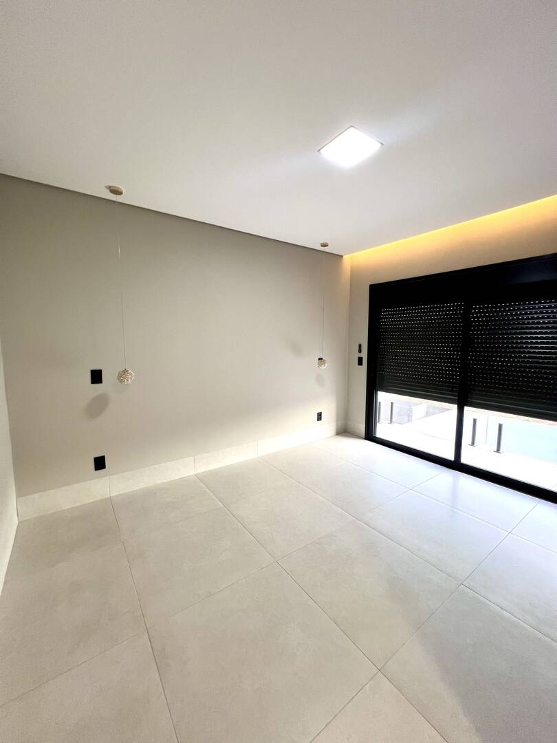 Casa, 3 quartos, 200 m² - Foto 13