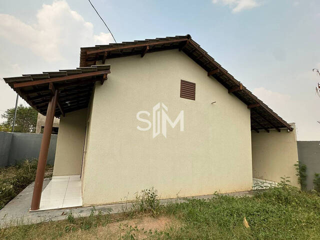 Casa para Venda em Várzea Grande - 5