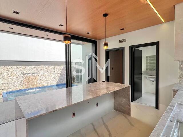 #709 - Casa para Venda em Cuiabá - MT - 2