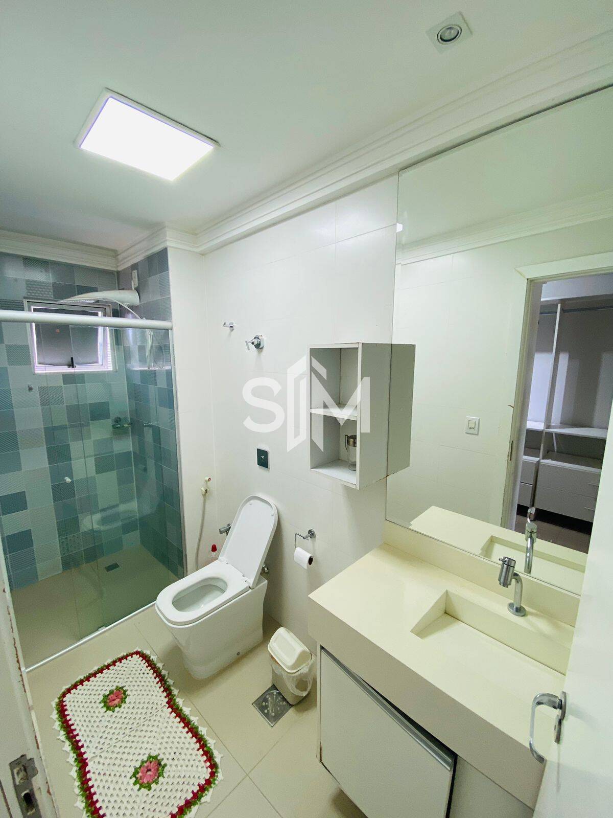 Apartamento para alugar com 3 quartos, 140m² - Foto 10