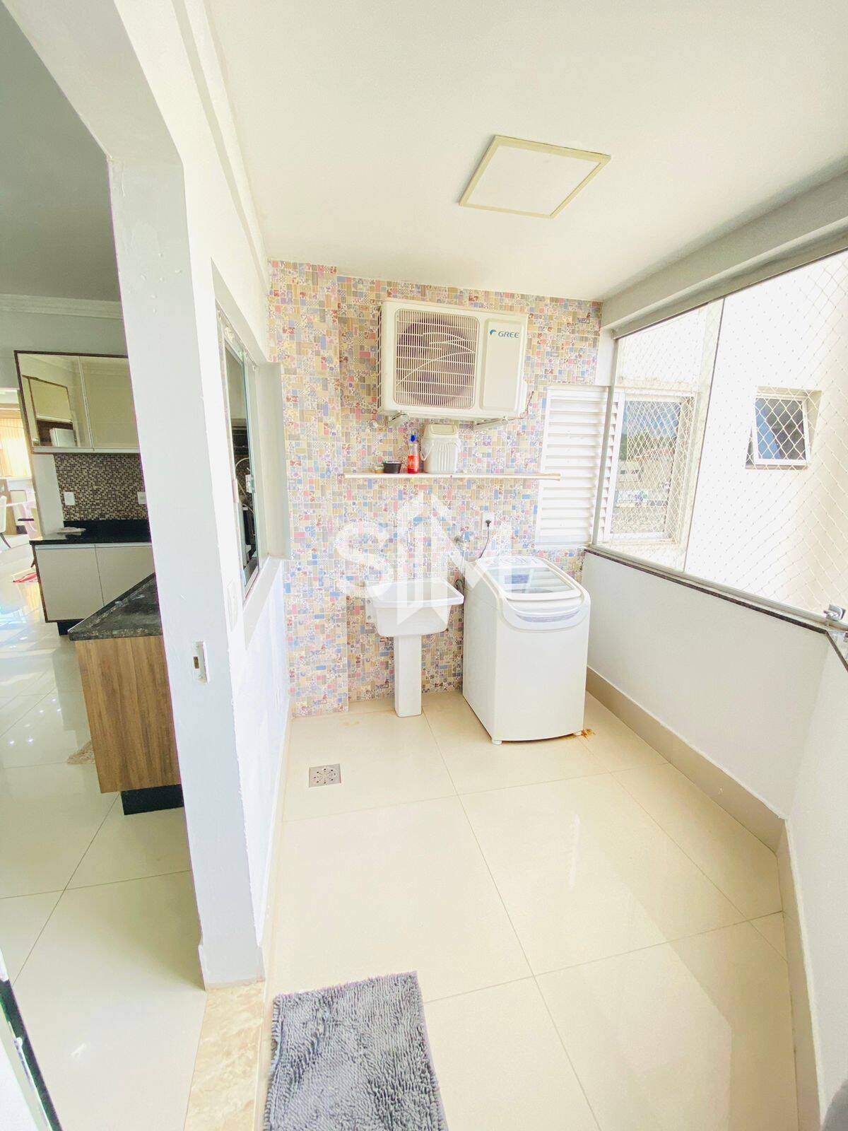 Apartamento para alugar com 3 quartos, 140m² - Foto 11