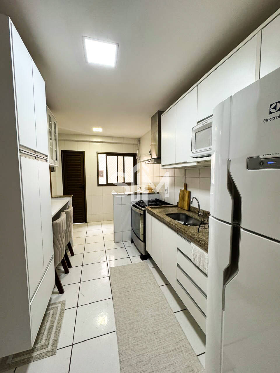 Apartamento à venda com 3 quartos, 97m² - Foto 7