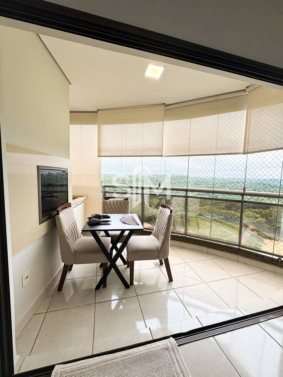 Apartamento à venda com 3 quartos, 97m² - Foto 4