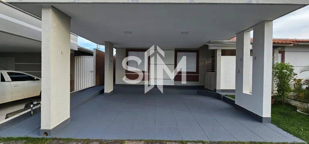 Casa de Condomínio para alugar com 3 quartos, 120m² - Foto 1
