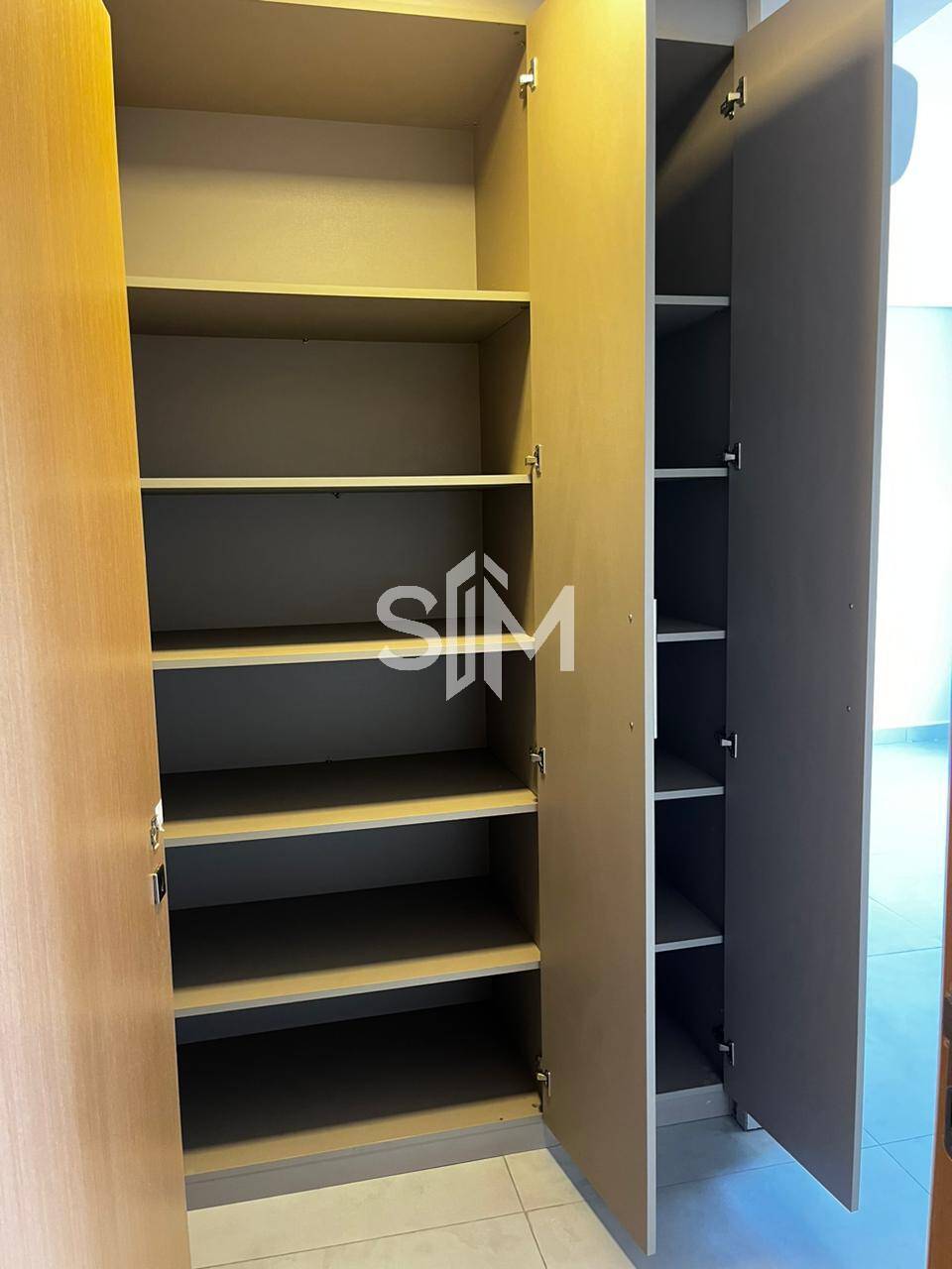 Apartamento para alugar com 3 quartos, 155m² - Foto 10