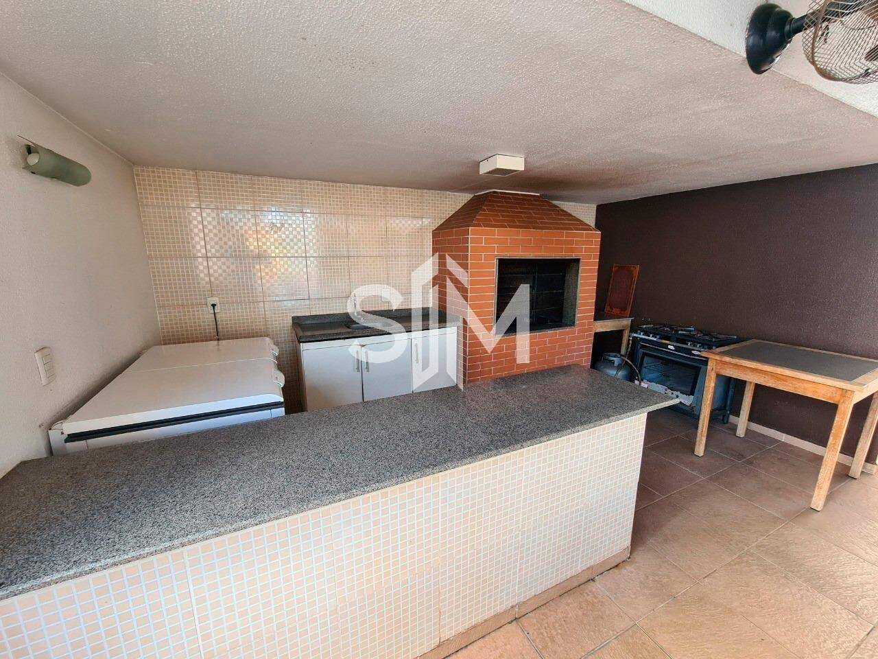 Apartamento à venda com 3 quartos, 160m² - Foto 3