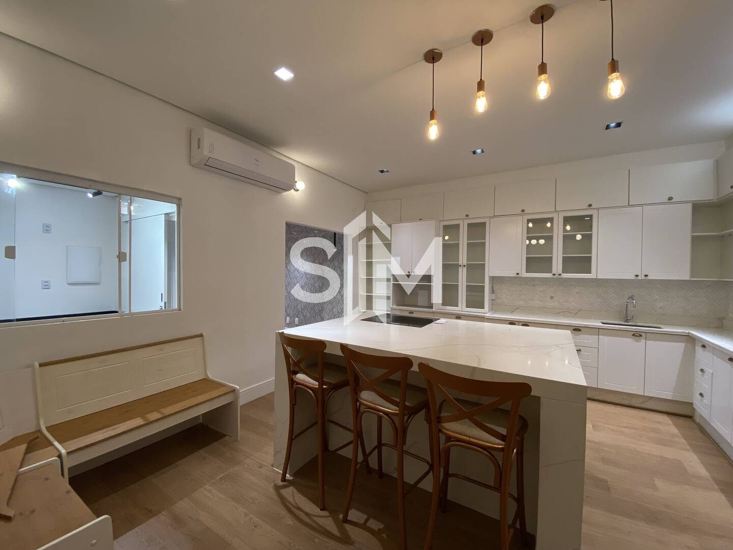 Casa de Condomínio à venda e aluguel com 3 quartos, 130m² - Foto 2