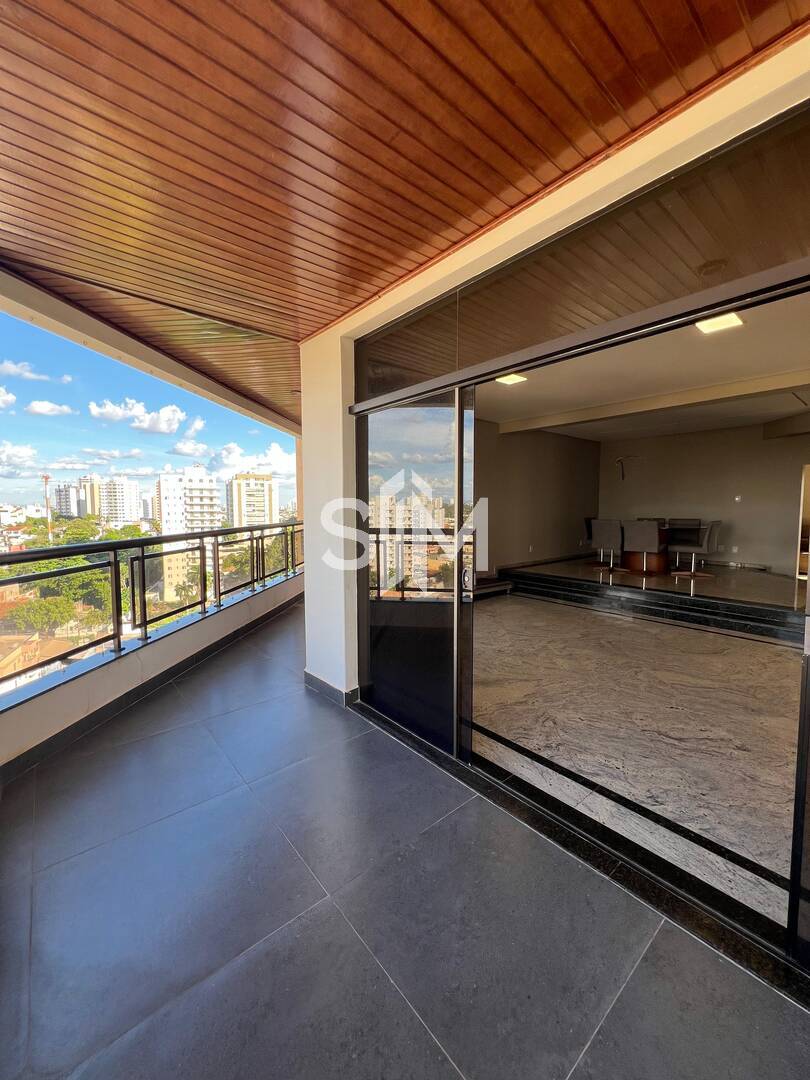 Apartamento, 3 quartos, 245 m² - Foto 1